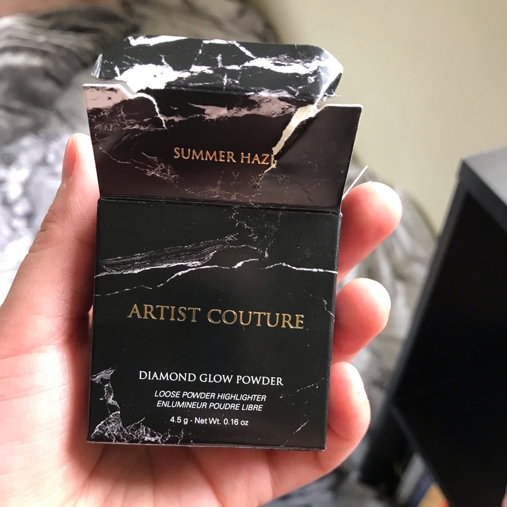 Highlighter powder